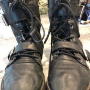 worn buckle boots size 8 womens